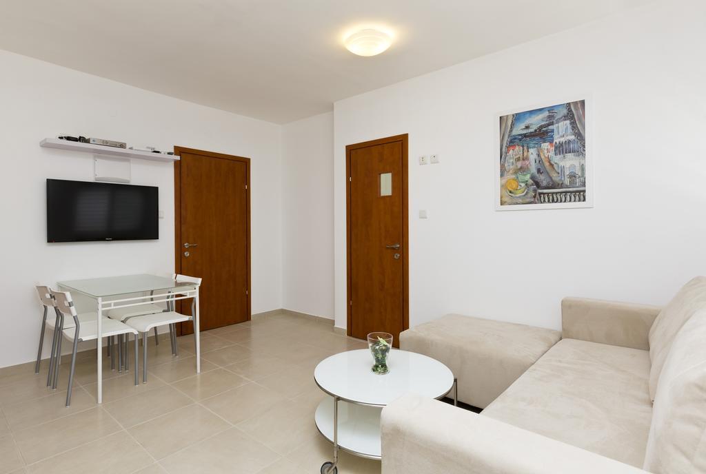 Home4Trip Bat Yam Kamer foto