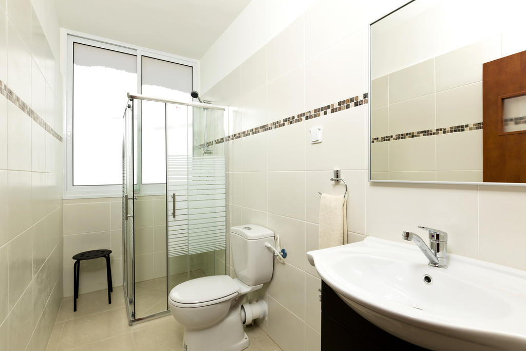 Home4Trip Bat Yam Kamer foto